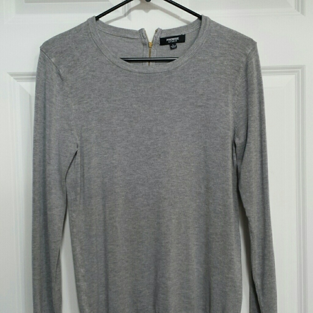 Lightweight  knit sweater